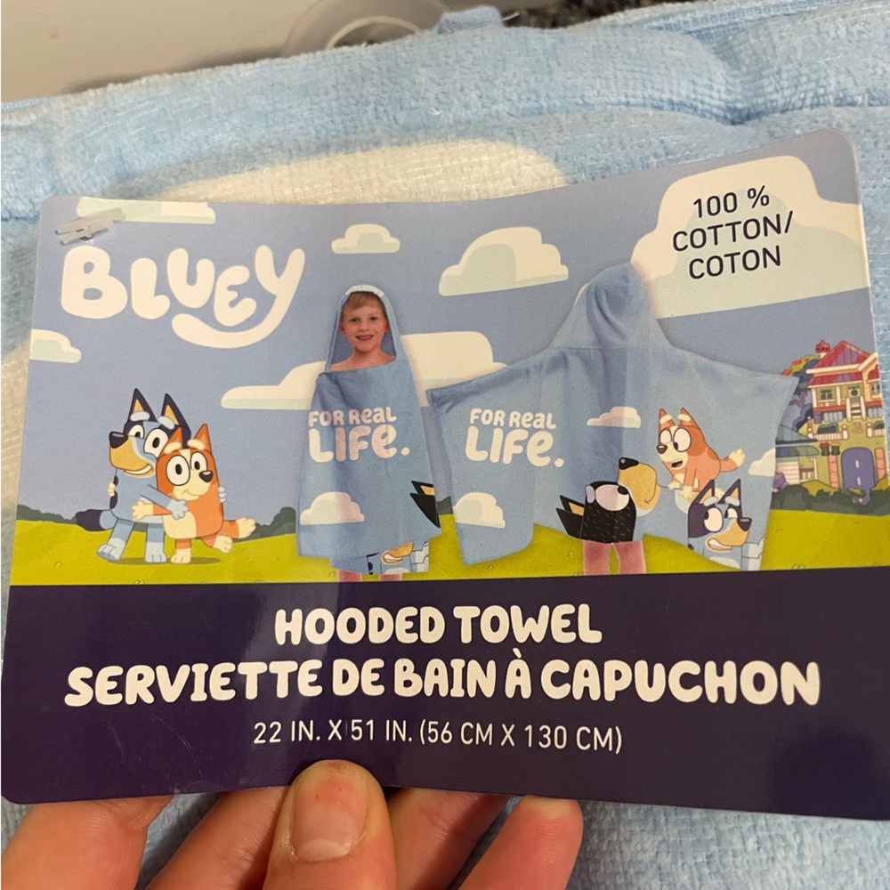 Bluey Hoodie Bath Towel NWT